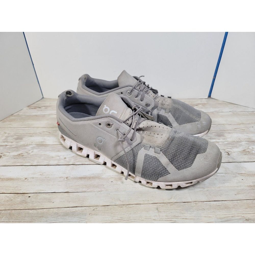 On Cloud Gray And White Running Sneakers Size‎ Men 13, UK 12.5 EUC 48